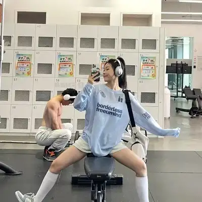 冯英